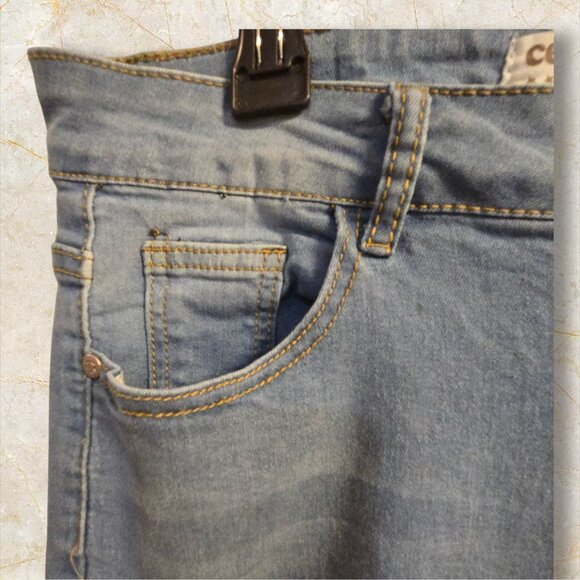 Celebrity Ace Distressed Flare Jeans Size 15/32 Light Blue Denim Hippie - Picture 4 of 8